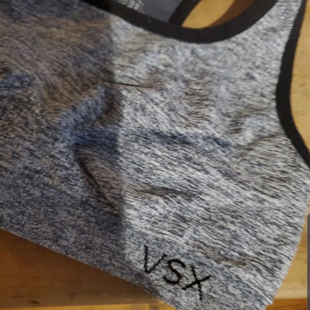 Victoria secret sport bra size small